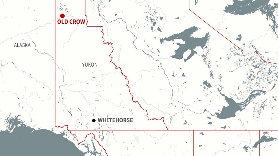 Carte géographique montrant l'emplacement du village dans la partie nord du Yukon.