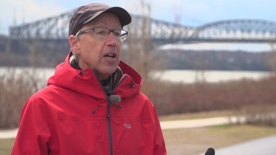 Yvon Charest a le mandat de négocier le rachat du pont de Québec pour le gouvernement fédéral.