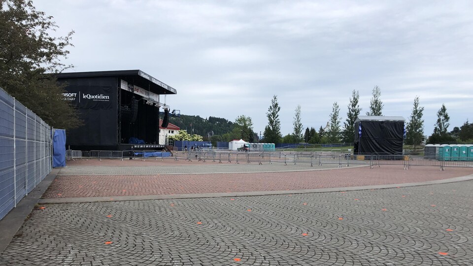 La scène de la Zone portuaire de Chicoutimi.