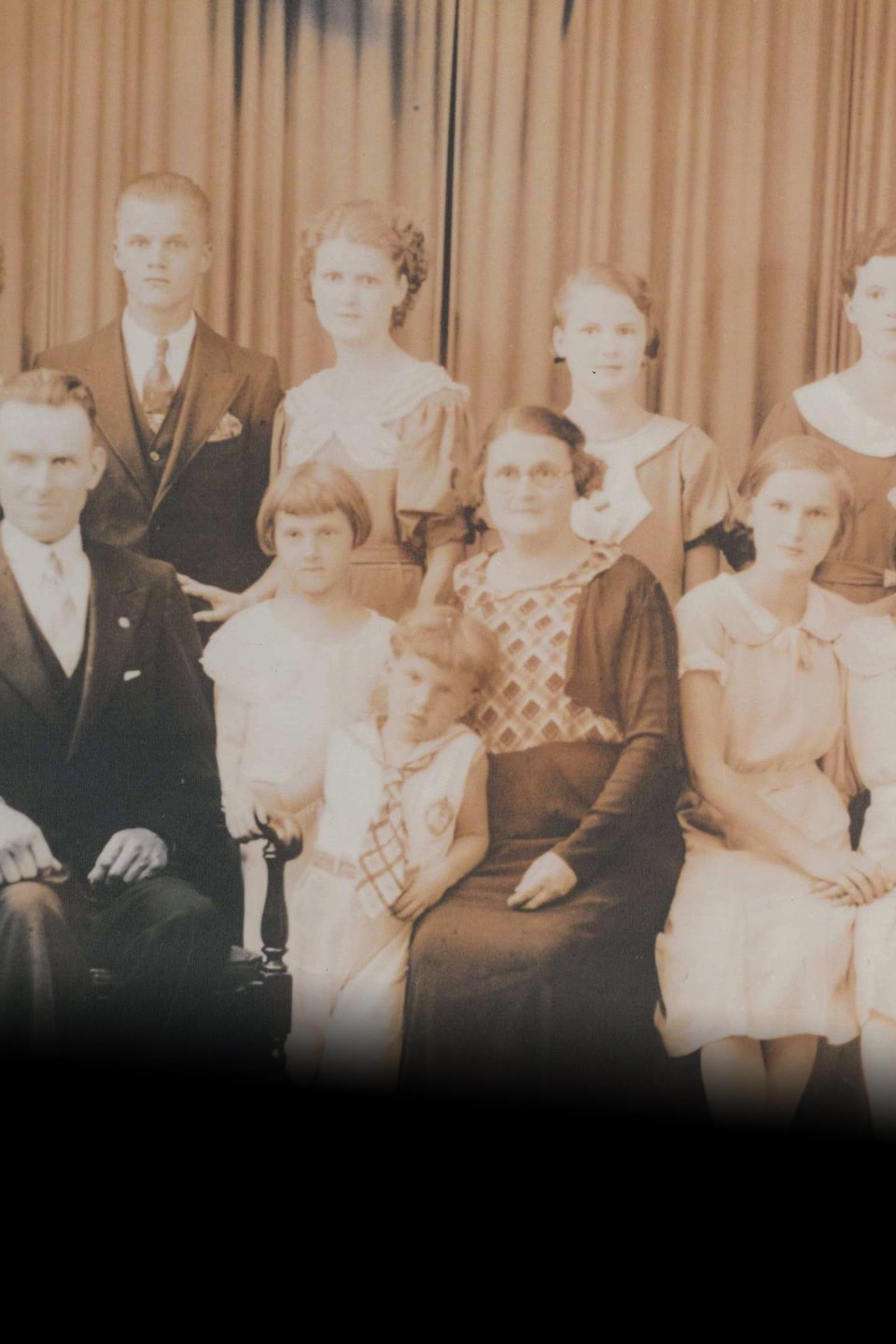  Photo de famille d’époque de la collection personnelle de Mme Saint-Pierre