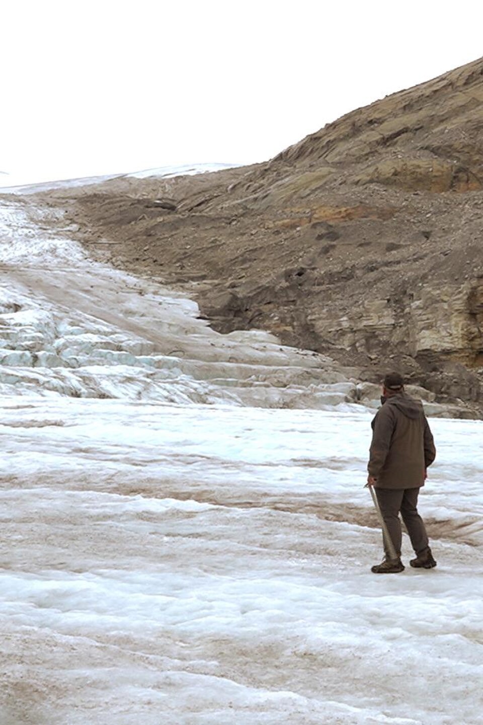 John Pomeroy sur le glacier Peyto.