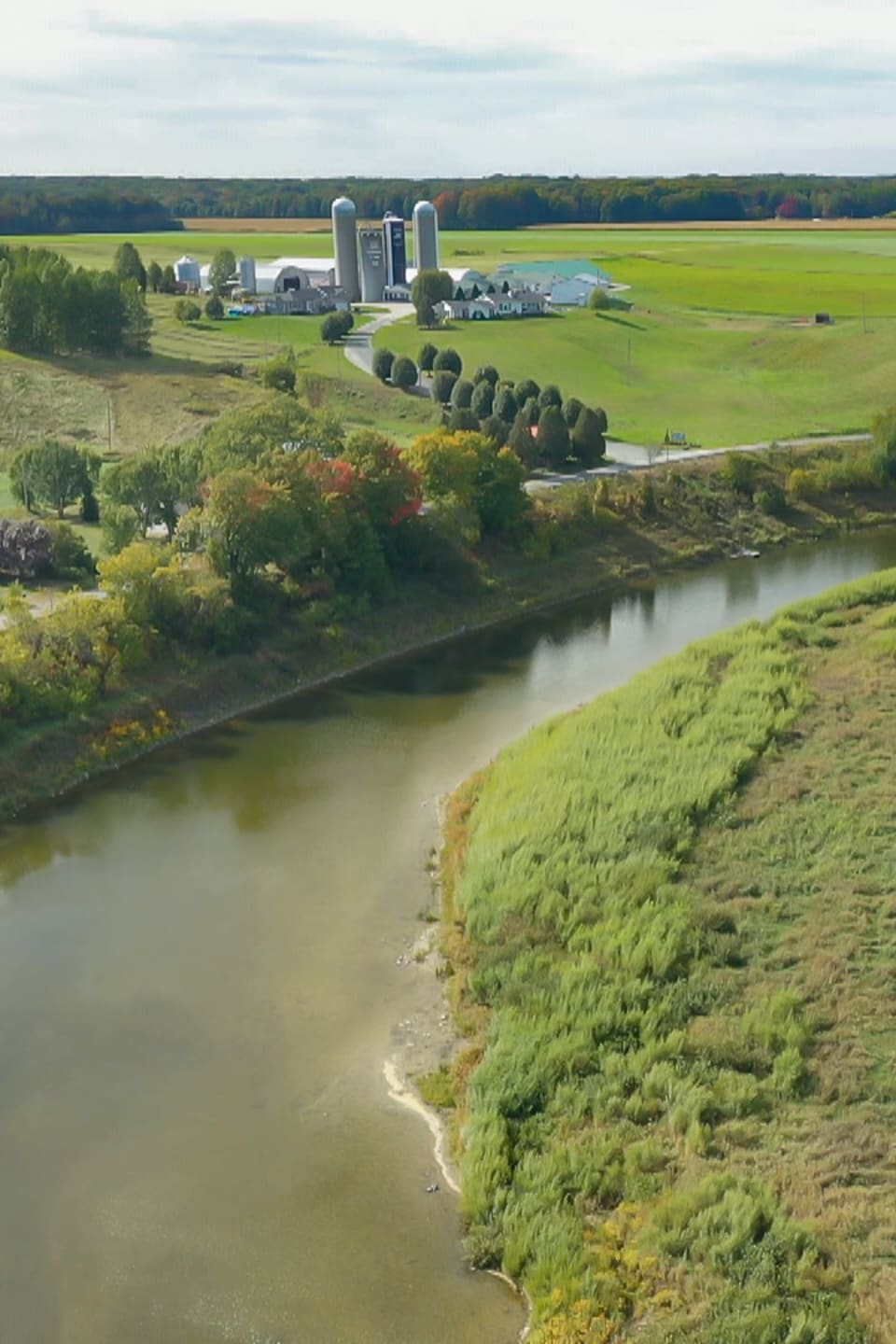 Vue aérienne de la rivière Nicolet.