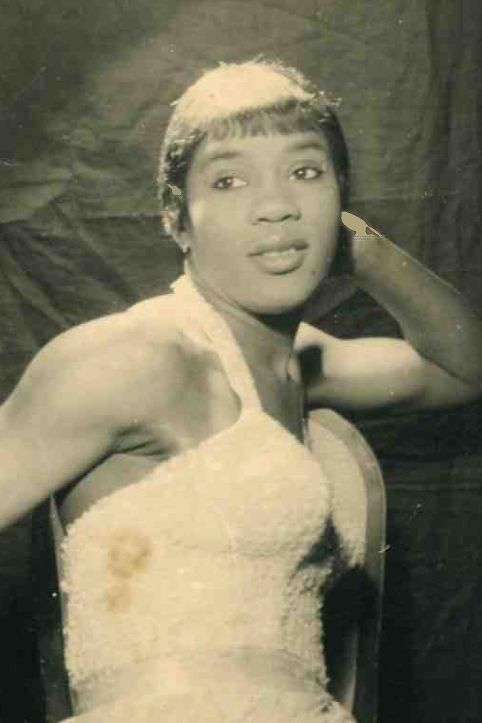 Portrait d'Ethel Bruneau à ses débuts comme danseuse de claquettes