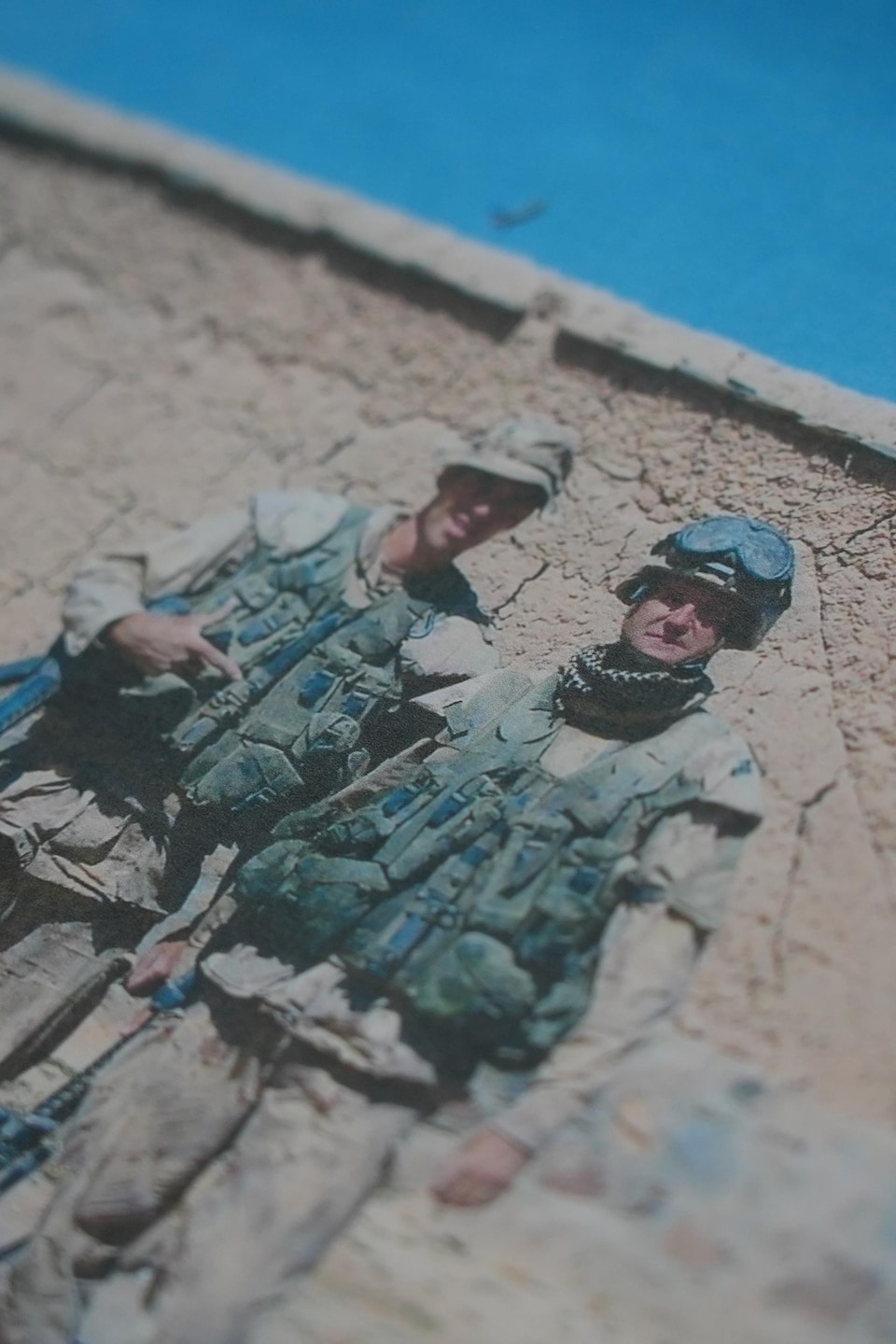 Une photographie de Patrick Lemay et Louis Grégoire en Afghanistan.