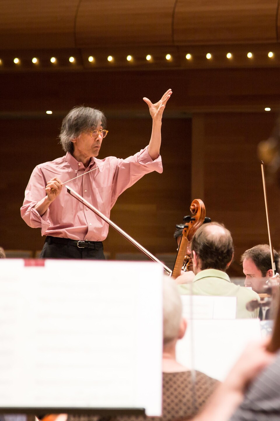 Le chef de l'OSM, Kent Nagano, conduit une répétition de l'Orchestre Symphonique de Montréal.