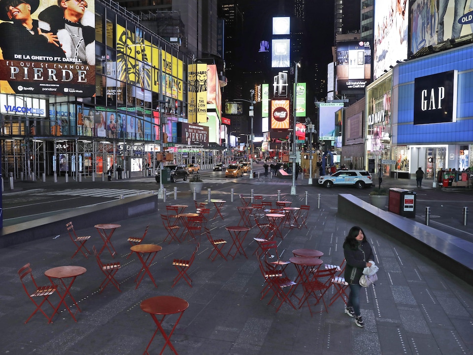 Des chaises sur Times Square à New York.