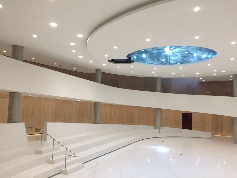 L'agora du nouveau pavillon d'accueil de l'Assemblée nationale du Québec