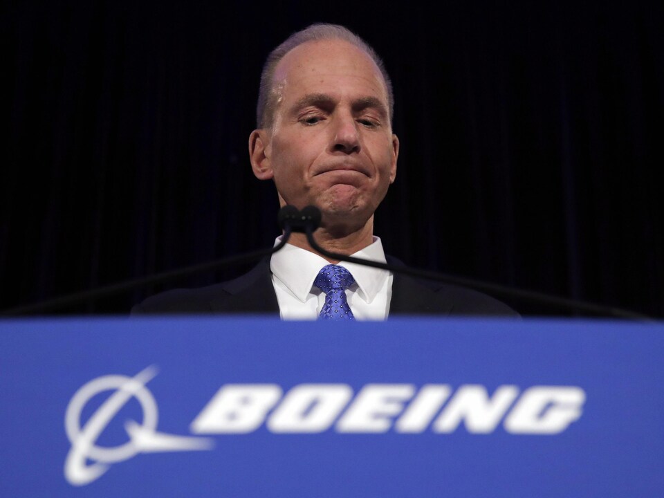 Le directeur général de Boeing, Dennis Muilenburg.