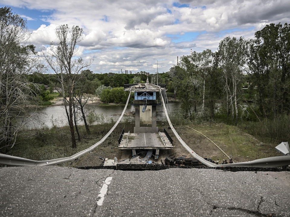 A bridge cut in two. 