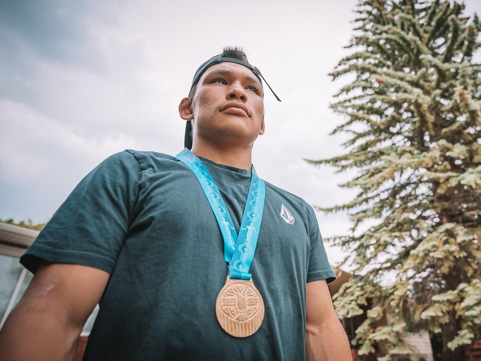 Comment la lutte a sauvé la vie d'Eekeeluak Avalak, qui souhaite transmettre sa passion aux jeunes inuit.