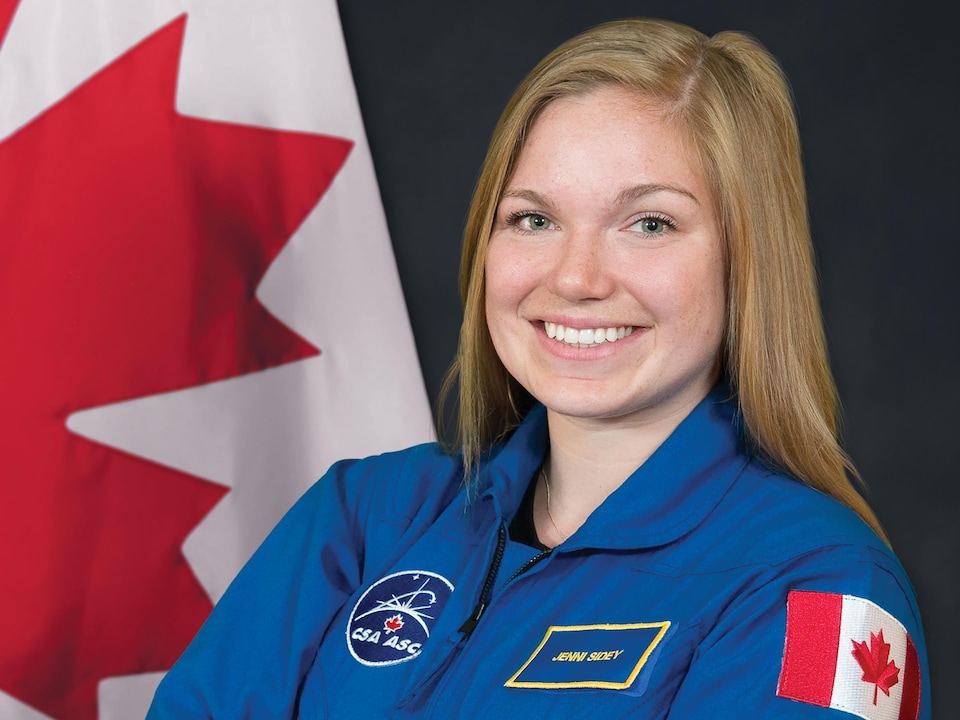 L'astronaute canadienne Jenni Sidey.