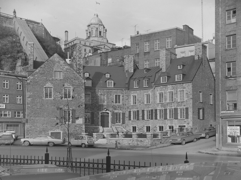 La Maison Chevalier en 1965, quelques années après son achat par l'État et sa réfection.