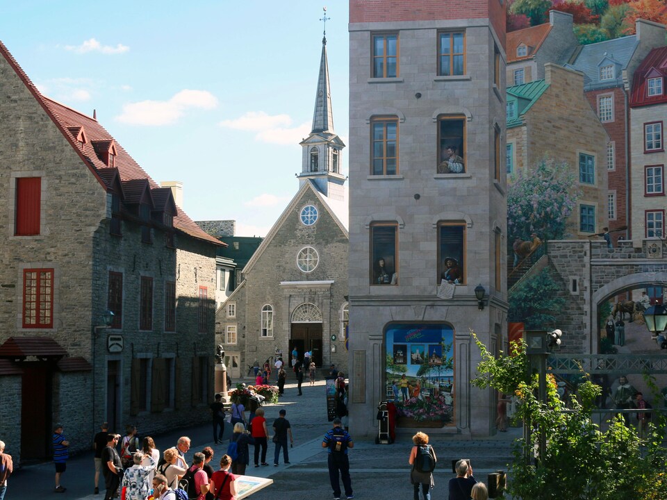 Turistas en Le Petit Champlain.