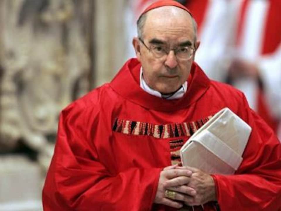 Le controversé cardinal colombien Alfonso Lopez Trujillo est mort en avril 2008.