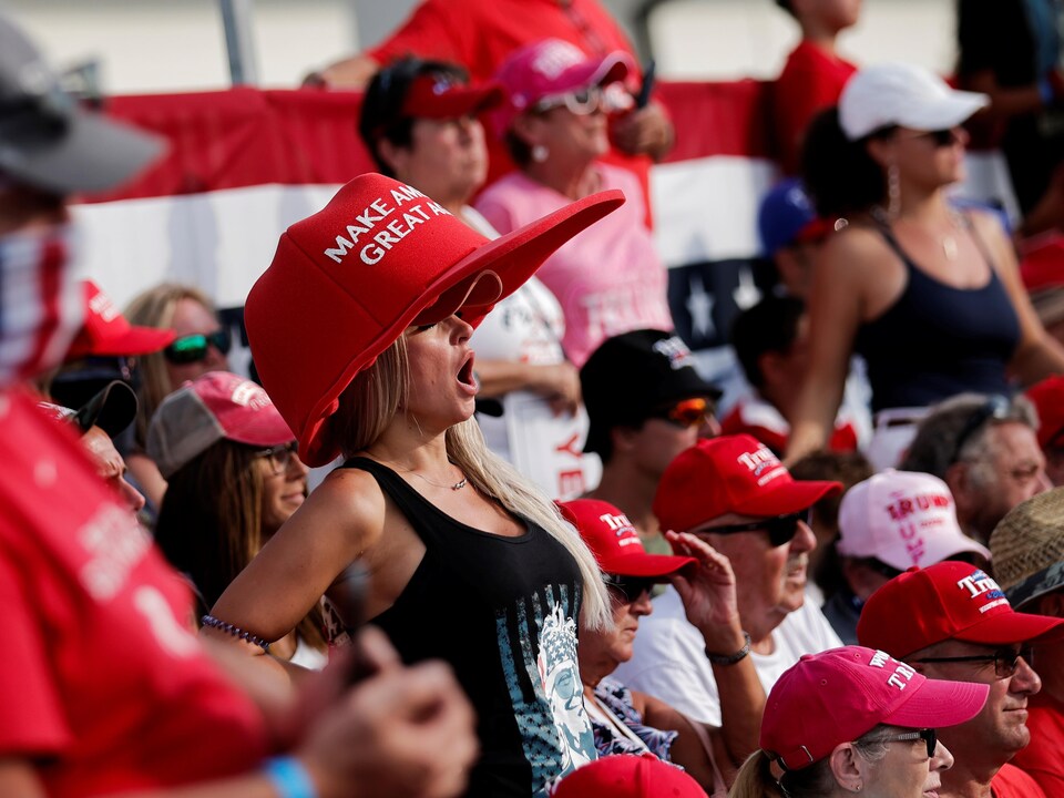 Des partisans de Donald Trump lors d'un rassemblement.
