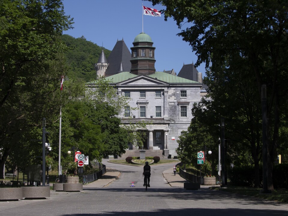 L'entrée de l'Université McGill, à Montréal.