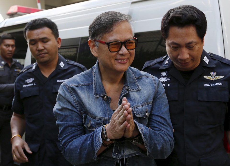 Arrestation de l’ex-gouverneur de Palawan, Mario Joel Reyes, en Thaïlande, pour son implication présumée dans le meurtre du journaliste Gerry Ortega qui dénonçait les pratiques des compagnies minières dans le pays. 