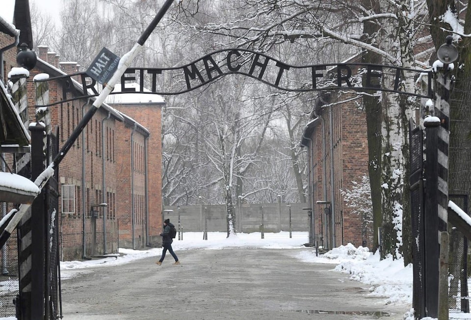 Il a survécu à l�usine de la mort qu�était Auschwitz Il a survécu à l�usine de la mort qu�était Auschwitz