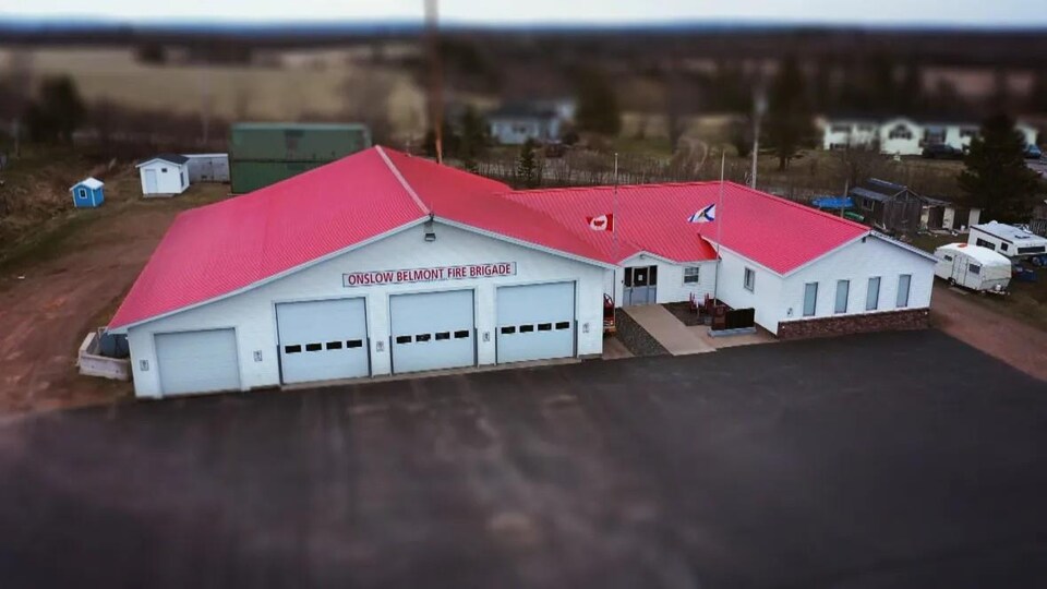 Photo of Onslow Belmont Fire Station.