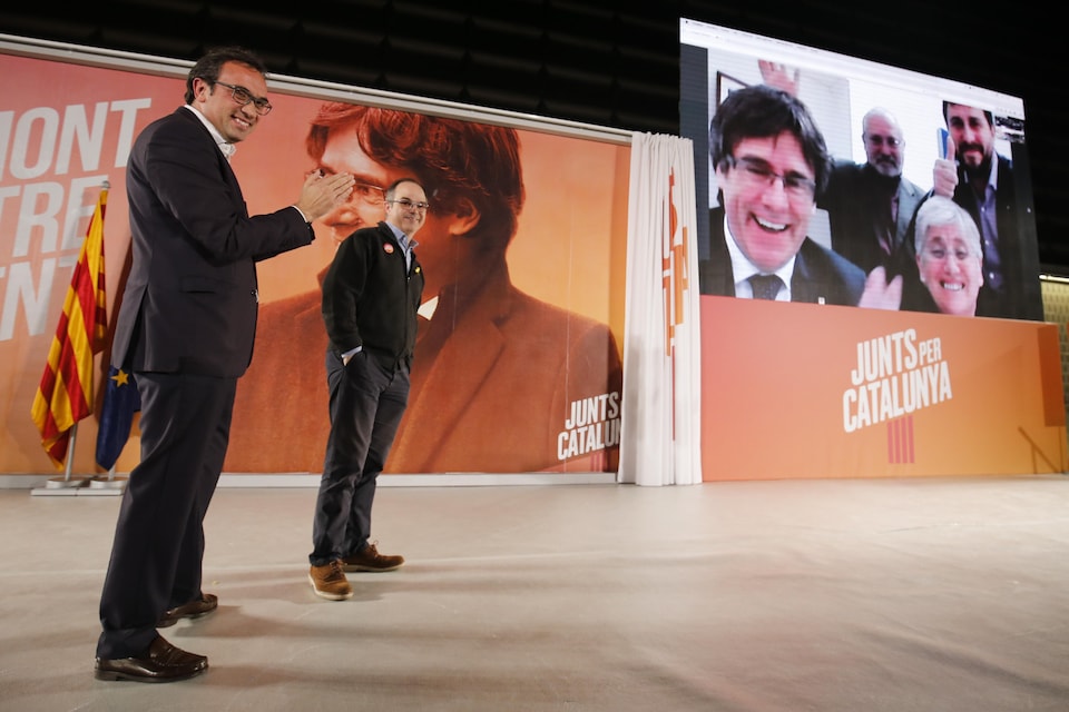 Carles Puigdemont, en vidéoconférence de Bruxelles, participe au lancement de la camapagne électorale en Catalogne. 