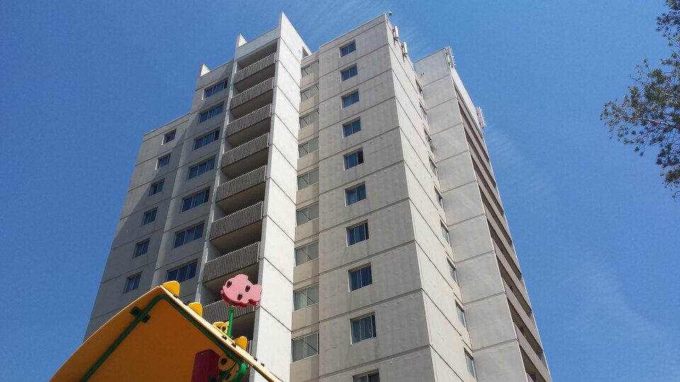 Tour HLM, Place St-Pie X, Québec 