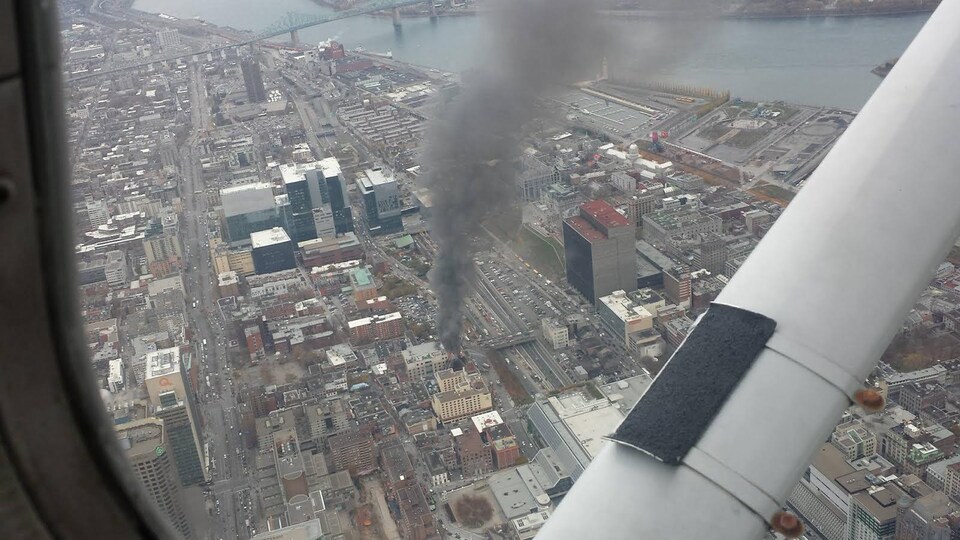 L'incendie vu des airs