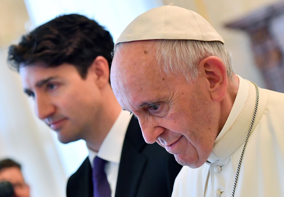 Le premier ministre Justin Trudeau à la rencontre du pape François.