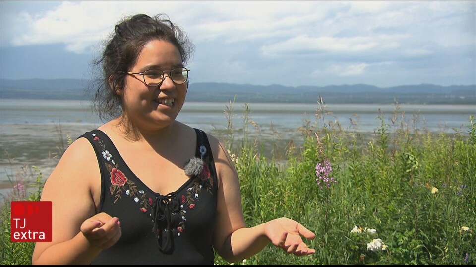 Karen Pinette Fontaine, auteure-compositrice-interprète.
