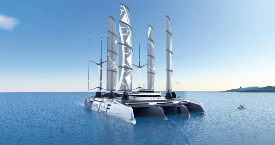 Cet immense catamaran nettoyeur d'océans pourra compacter des tonnes de déchets de plastique dès 2022.
