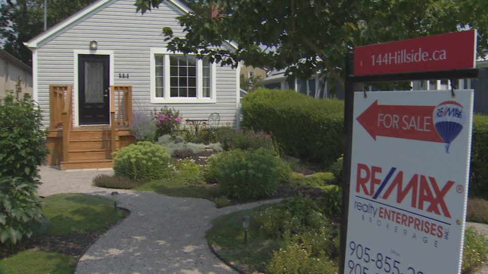 Une maison à vendre.