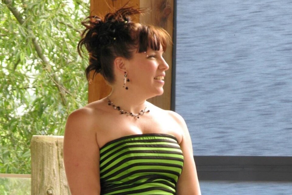 Femme de côté