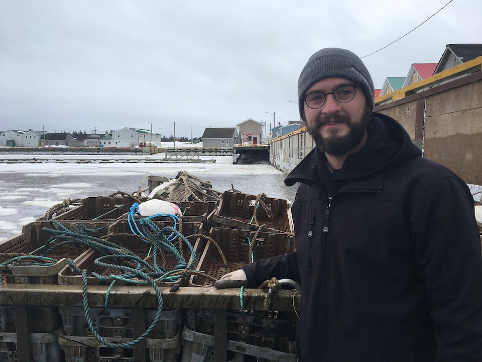 Jacob Dockendorff est propriétaire de l'entreprise familiale Atlantic Shellfish, de l'Île-du-Prince-Édouard. Lui et son équipe vont en mer récupérer les huîtres qui sont à maturité 52 semaines par année. En une année, son chiffre d'affaires a presque doublé. 
