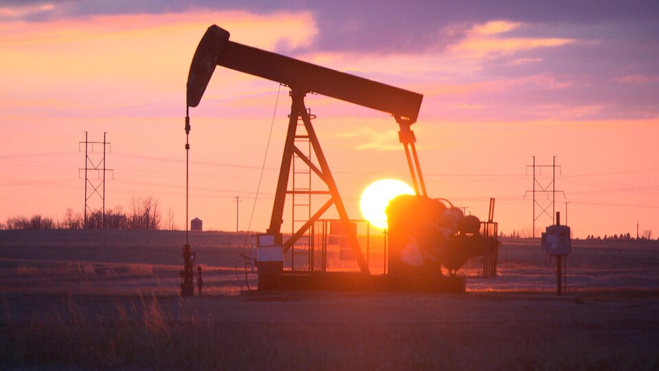 Un puits de pétrole en Saskatchewan