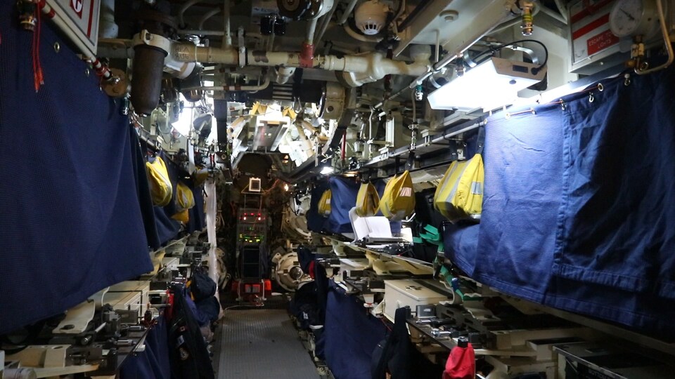 Sous la surface : une journée dans un sous-marin | Radio-Canada.ca