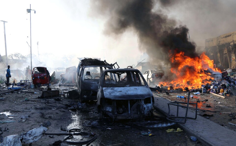 Le double attentat dans la capitale somalienne correspond aux méthodes employées par les intégristes Shabab.
