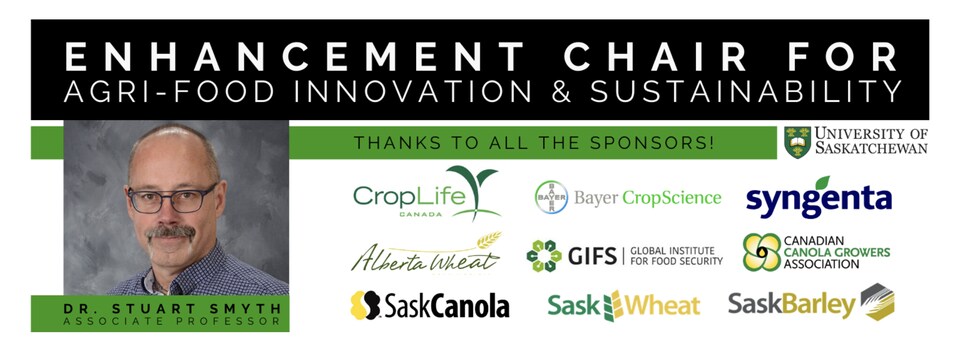 Sur la page de sa chaire de recherche de l'Université de la Saskatchewan, Stuart Smyth remercie tous ses contributeurs. On y trouve CropLife et Bayer.