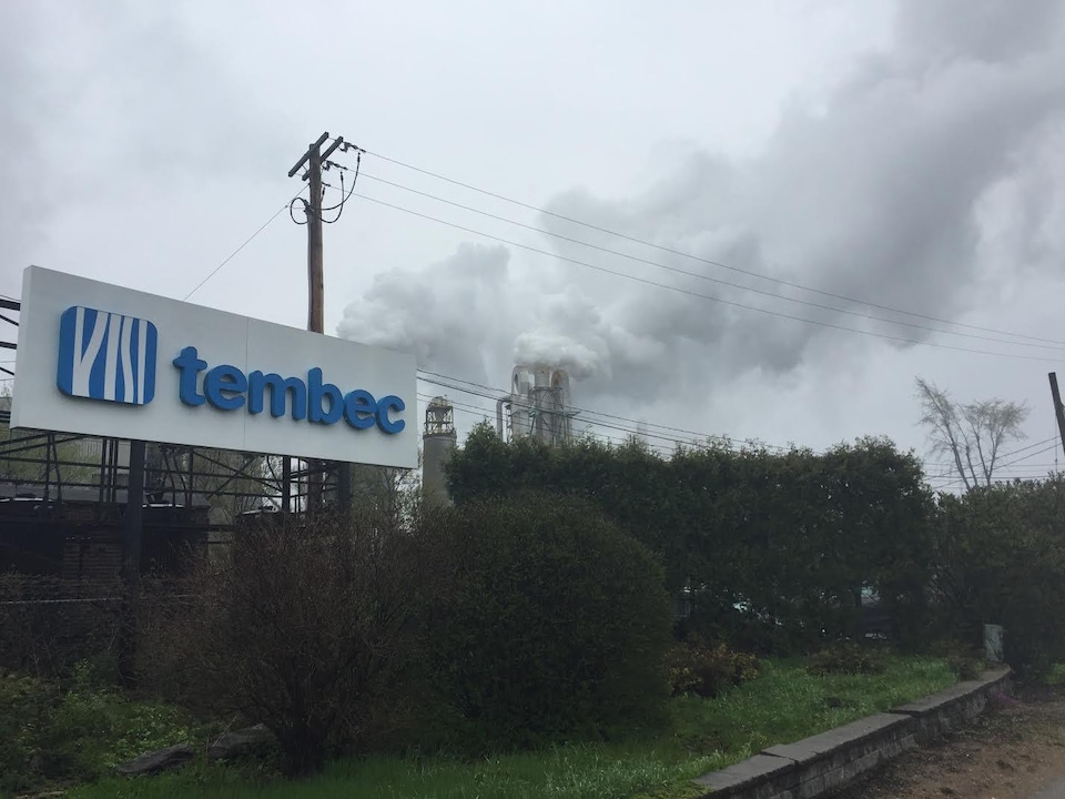 Panneau de l'usine de Tembec à Témiscaming, au Témiscamingue