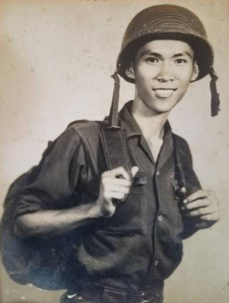 Truong Chanh Trung lors de son service militaire