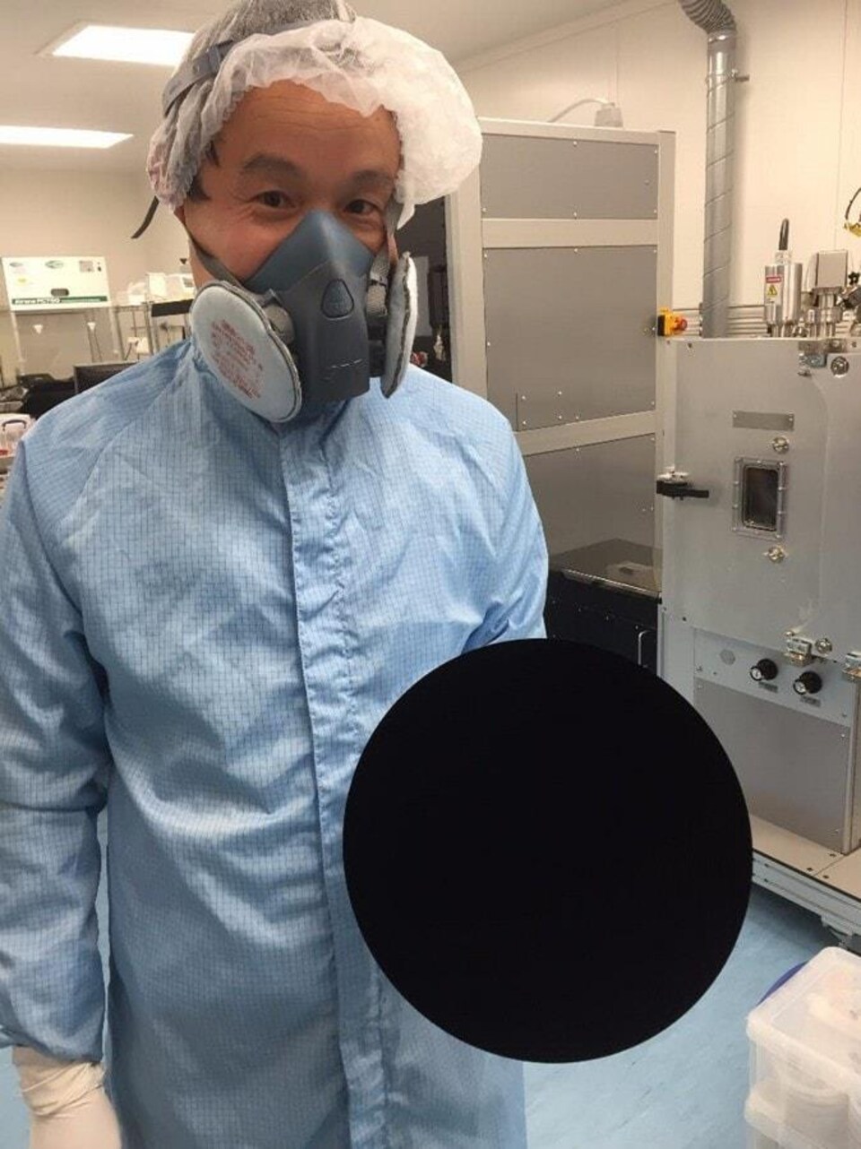 Nouveau Record Du Noir Le Plus Total Radio Canada Ca   Vantablack Materiau Sombre Noir 