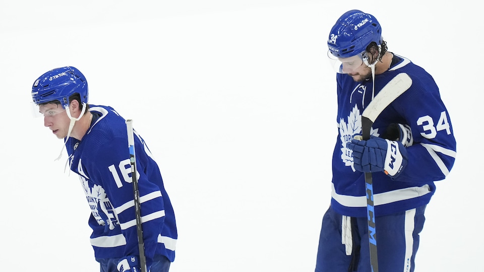 Forwards Mitch Marner and Auston Matthews are looking after their loss on Saturday.