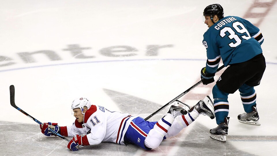 Brendan Gallagher du Canadien et Logan Couture des Sharks