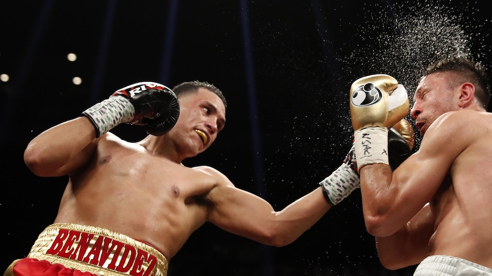 A boxer kicked his left arm