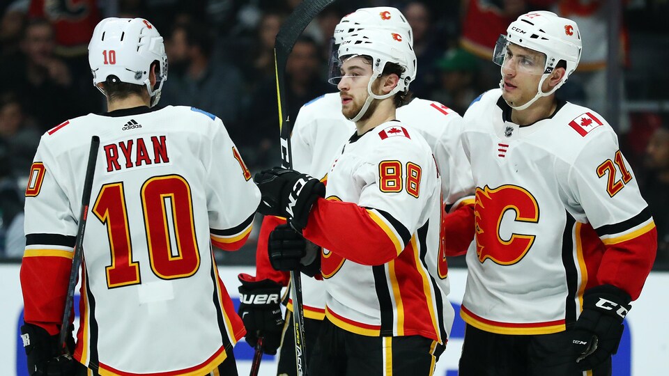 Les Flames ont subi l'élimination en cinq matchs au premier tour des séries.