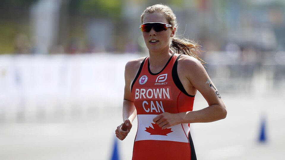 Joanna Brown Se Classe 5e Du Triathlon De Rotterdam Radio Canada Ca