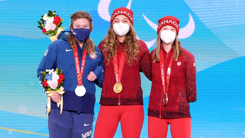 Natalie Wilkie et Brittany Hudak sur le podium