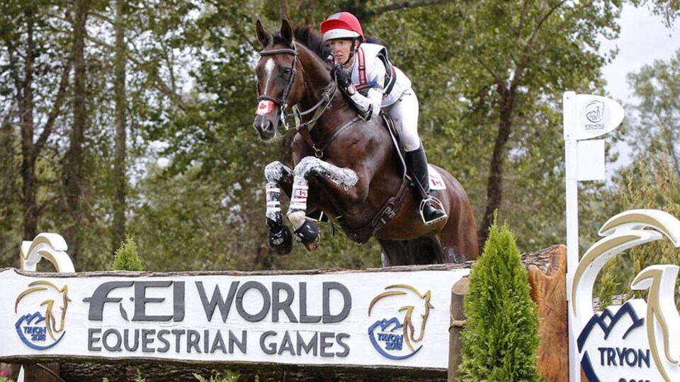 Selena O'Hanlon et Foxwood High en action aux Jeux équestres mondiaux