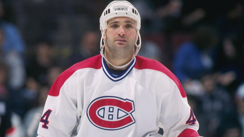 Stéphane Richer pendant un match contre les Sénateurs d'Ottawa au Forum de Montréal, le 15 mars 1997