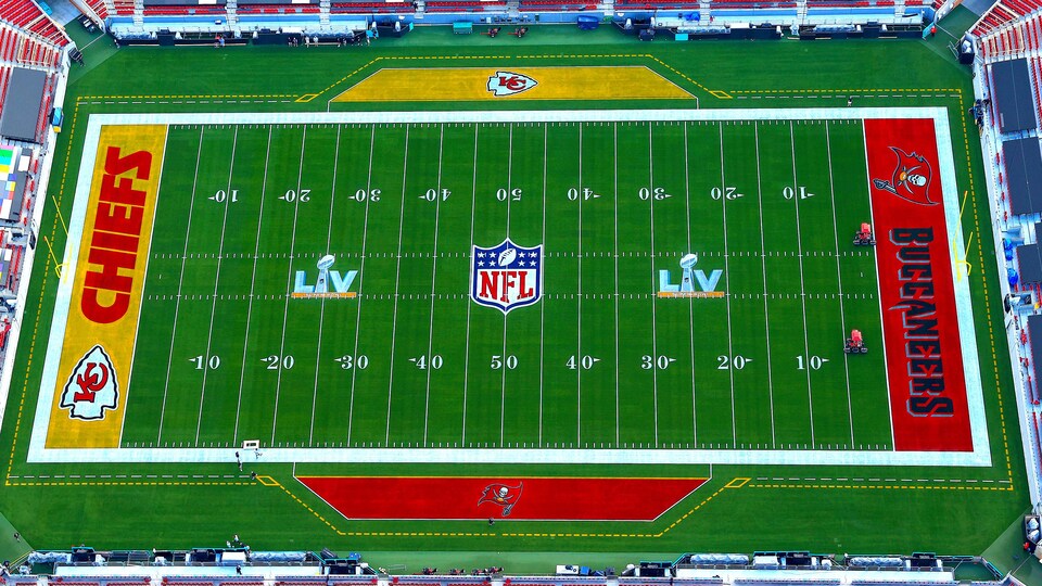 Vue aérienne du stade Raymond James de Tampa, où sera joué le 55e Super Bowl.