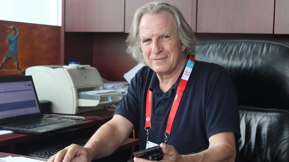 Eugène Lapierre, directeur de la Coupe Rogers, dans son bureau de Tennis Canada