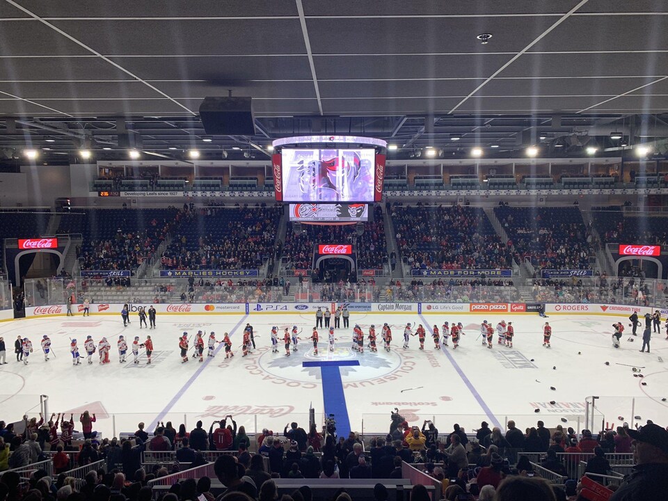 Les Canadiennes de Montréal et l'Inferno de Calgary se sont affrontés en finale de la Coupe Clarkson pour la troisième fois en quatre ans.